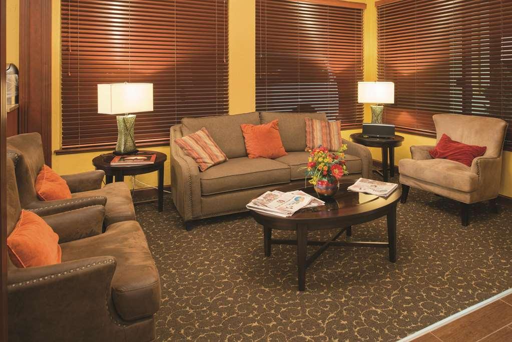 Best Western Plus Parkway Inn Wilsonville Extérieur photo
