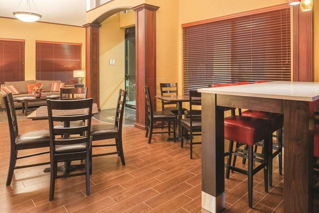 Best Western Plus Parkway Inn Wilsonville Extérieur photo